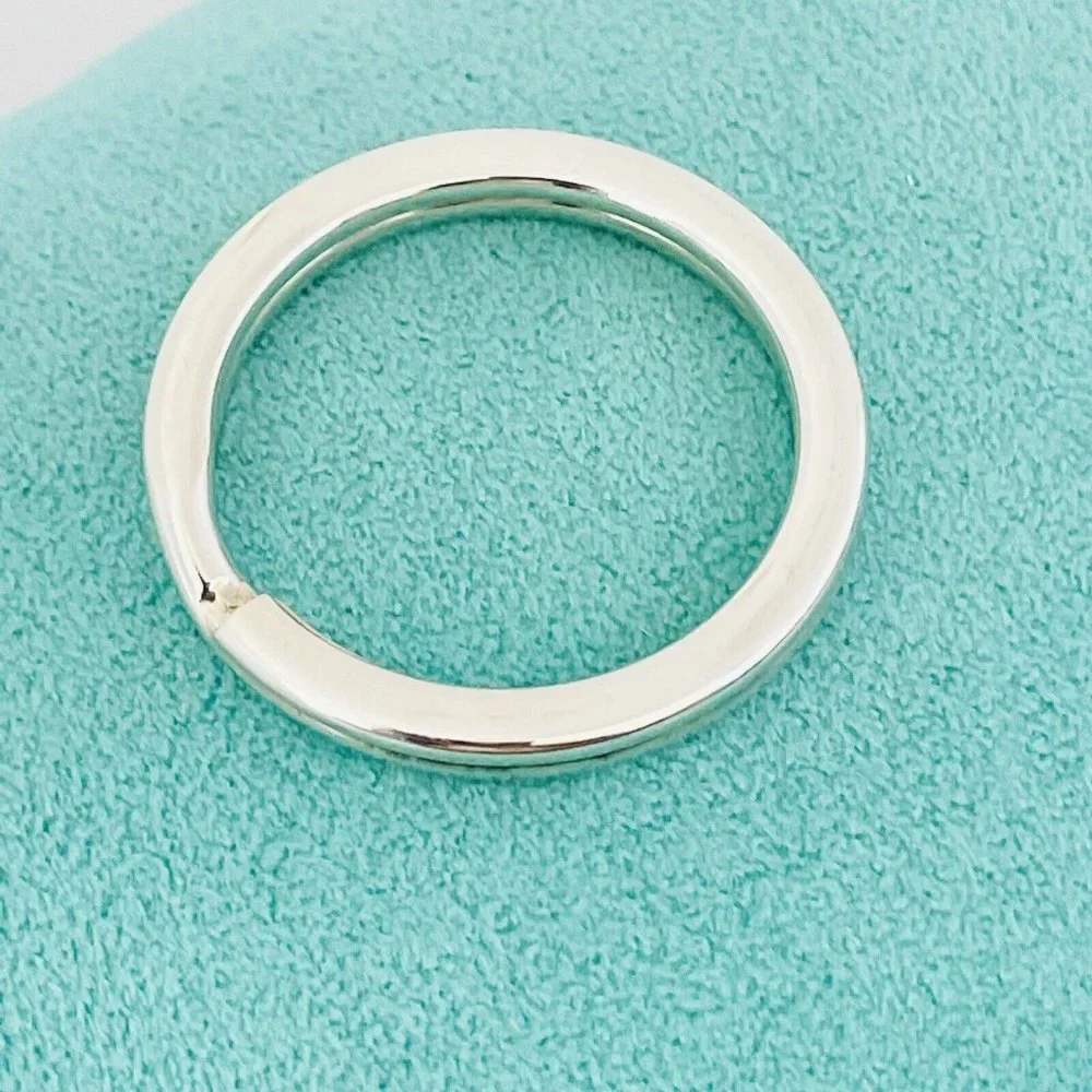 Tiffany & Co Heavy Thick Key Ring in Sterling Silver Keyring